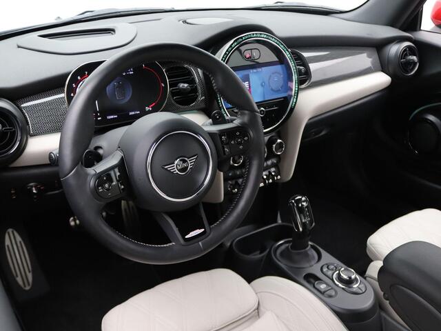 Mini John Cooper Works Cabrio Comfort Plus Pakket + Driving Assistant Plus Pakket + Connected Navigation Plus Pakket + Stuurwielrand Verwarmd + Visibility Package + Active Cruise Control + DAB + Head-Up Display + 18''