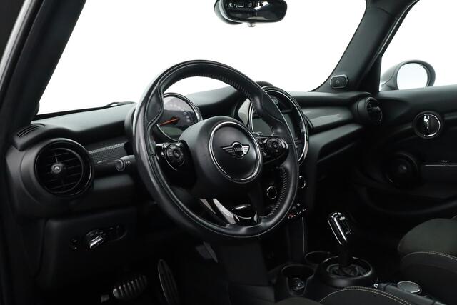 Mini John Cooper Works Mini 1.5 Cooper | Orig. NL | S/K-Dak | Harman/Kardon | Cruise | Climate | Nav+CarPlay | PDC | Sfeerverl. V
