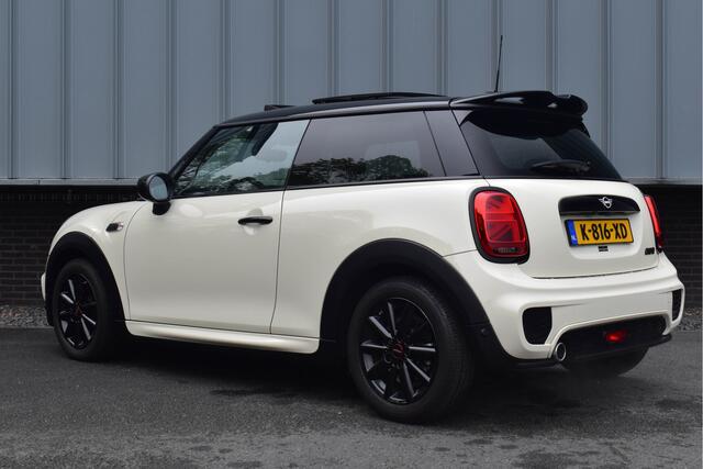 Mini John Cooper Works Mini 1.5 Cooper | Pano | Leder | Camera | Navi Prof | Carplay