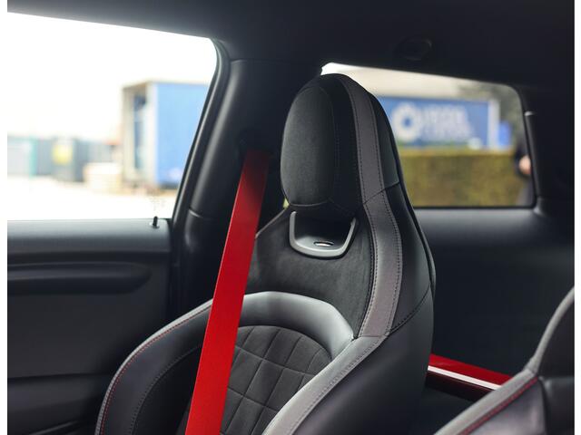 Mini John Cooper Works Mini GP | 1/3000 - Stoelverwarming - Carplay