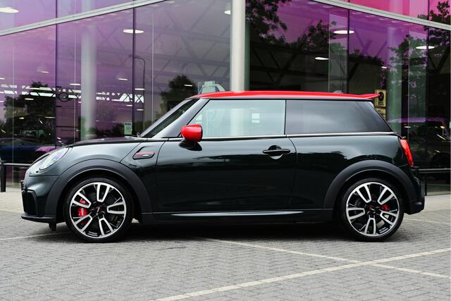 Mini John Cooper Works Hatchback Automaat / Sportstoelen / Comfort Access / Stoelverwarming / Adaptieve LED / Head-Up / Cruise Control
