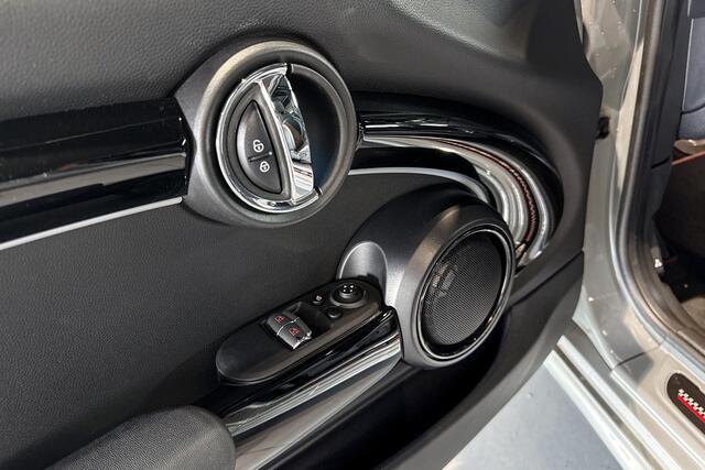 Mini John Cooper Works 3-deurs 2.0 JCW Pack | Glazen Panoramadak | Comfort Access | Harman Kardon | Head-Up Display |