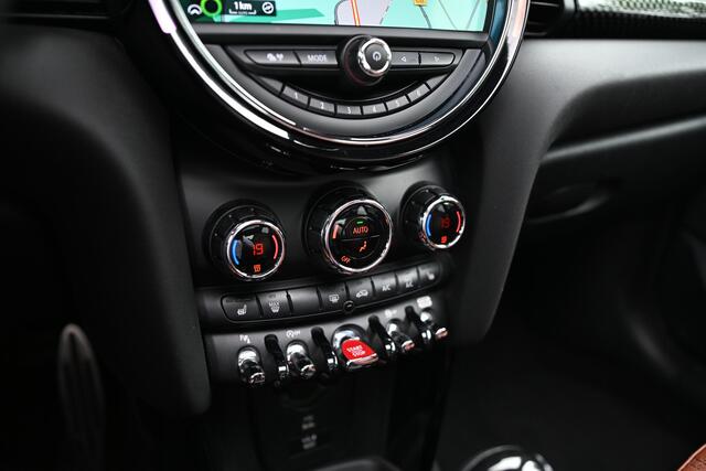 Mini John Cooper Works Hatchback S Hammersmith JCW Automaat / Panoramadak / LED / Harman-Kardon / Park Assistant / Stoelverwarming / Comfortstoelen / Comfort Access