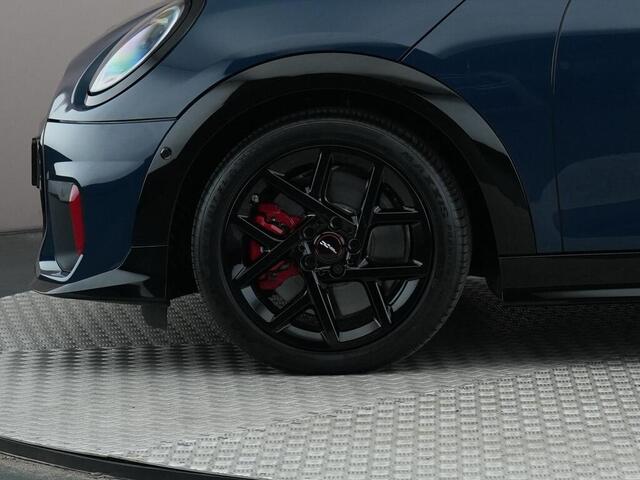 Mini John Cooper Works Cabrio 2.0 JCW XL 231 pk | 360 graden camera | Harman Kardon | Adaptieve cruise control | YUC