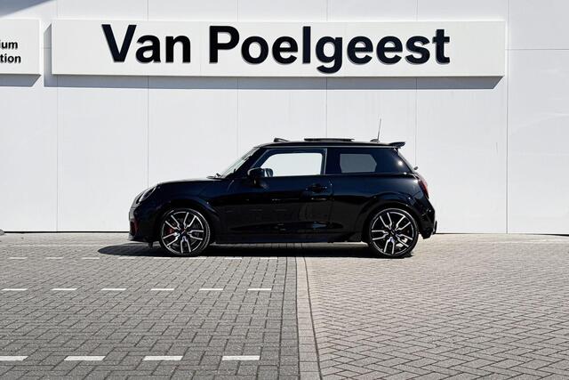 Mini John Cooper Works 3-deurs 2.0 JCW | 18 inch JCW Lap Spoke 2-tone | Opruimingsvoordeel