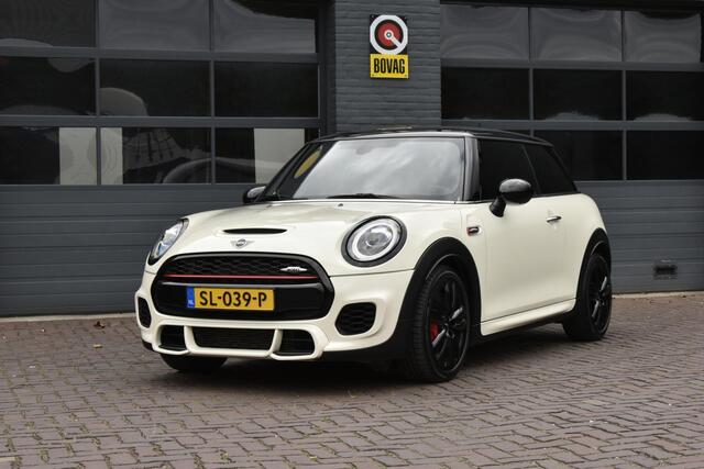Mini John Cooper Works 3-Deurs 2.0 Chili