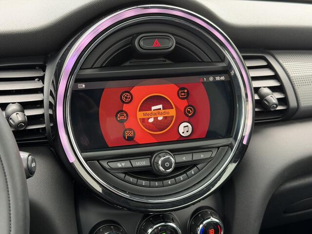 Mini John Cooper Works 3-Deurs 1.5 JCW | NL-auto/1e eign./Pano-schuifdak/harman&kardon/Apple Carplay/Keyless