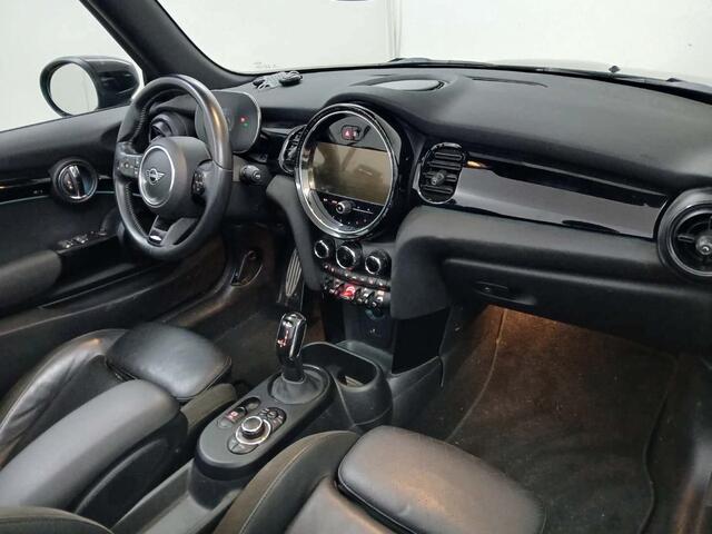Mini John Cooper Works Cabrio 2.0 JCW | 231 pk | Rebel Green | Active Cruise Control (ACC) | Leder