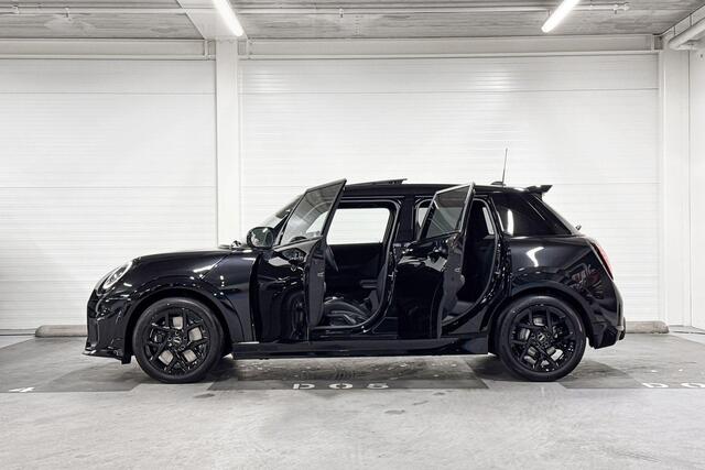 Mini John Cooper Works 5-deurs Cooper M | 17 inch John Cooper Works Sprint Spoke black | Opruimingsvoordeel