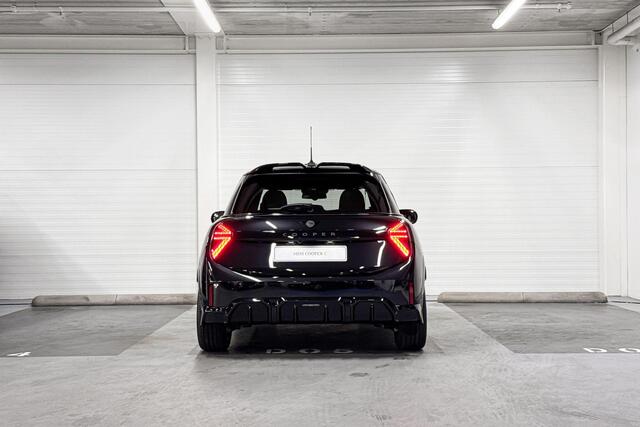 Mini John Cooper Works 5-deurs Cooper M | 17 inch John Cooper Works Sprint Spoke black | Opruimingsvoordeel