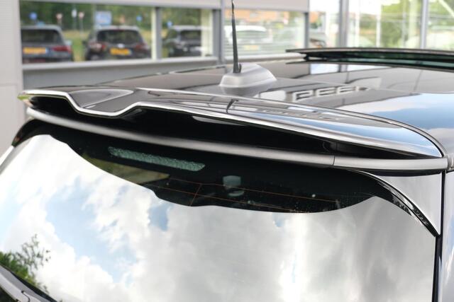 Mini John Cooper Works 3-Deurs 2.0 Essential 231 PK | BTW | Harman kardon | Leder | Panoramadak | Stuur & Stoelverwarming | Head-Up | Parkeersensoren | Full Options.
