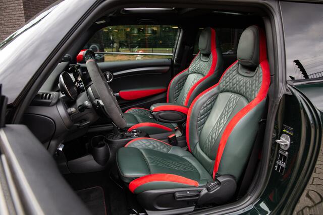 Mini John Cooper Works 3-Deurs 2.0 231PK , Facelift, Track Pack, Panoramadak, Leder, Harman/Kardon,