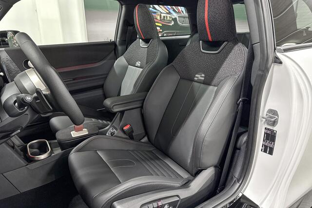 Mini John Cooper Works 3-deurs Cooper XL | Panoramadak | Harman/Kardon | Stuurwielverwarming | Driving Assistant Plus | Comfort Access