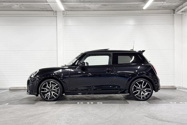 Mini John Cooper Works 3-Deurs S Cooper XL | Head-Up Display | Harman/Kardon | Panoramadak | Stuurwielverwarming | Stoelverwarming | Comfort Access | Driving Assistant Plus |