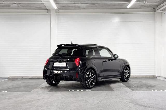 Mini John Cooper Works 3-Deurs S Cooper XL | Head-Up Display | Harman/Kardon | Panoramadak | Stuurwielverwarming | Stoelverwarming | Comfort Access | Driving Assistant Plus |