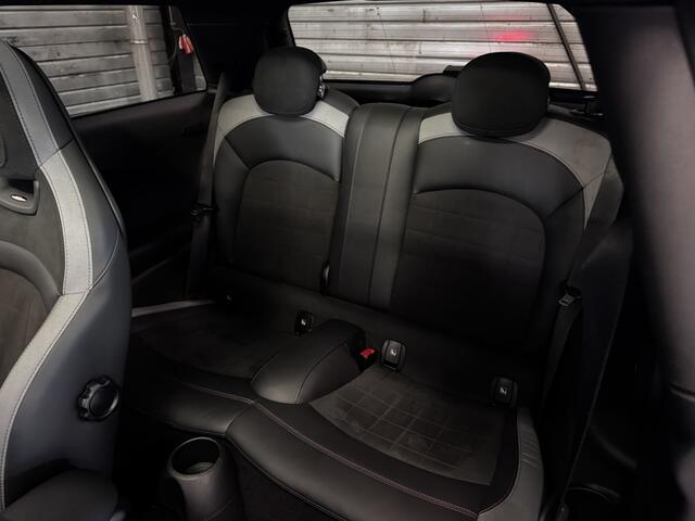 Mini John Cooper Works Mini 3-deurs S Cooper Trim | NAP | Panorama dak | Sfeerverlichting |