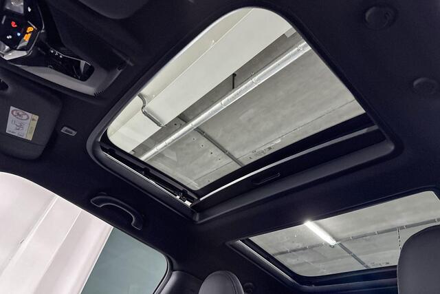 Mini John Cooper Works 5-Deurs S Cooper XL | Stuurwielverwarming | Panoramadak | Harman/Kardon | Head-Up Display |
