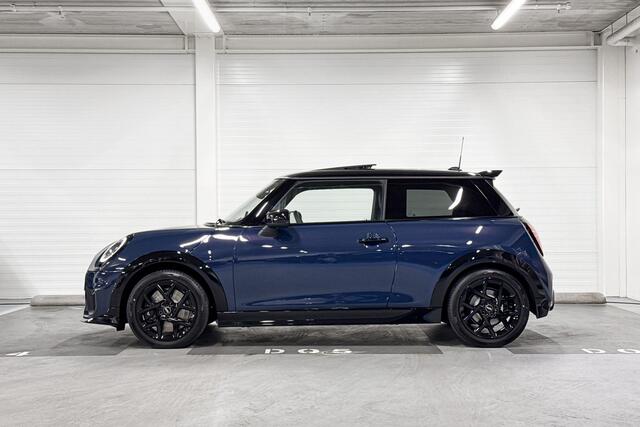 Mini John Cooper Works 3-Deurs C Cooper S | Pakket S | Head-Up Display | Achteruitrijcamera | Stoelverwarming | Panoramadak | Comfort Access