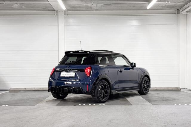 Mini John Cooper Works 3-Deurs C Cooper S | Pakket S | Head-Up Display | Achteruitrijcamera | Stoelverwarming | Panoramadak | Comfort Access