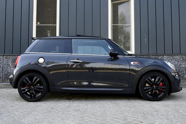 Mini John Cooper Works 3-Deurs 2.0 Chili Rijklaarprijs-Garantie Panorama dak Led Camera Apple Carplay Airco