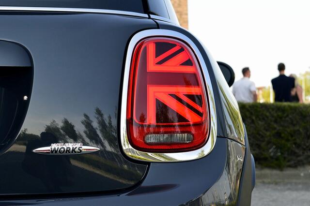 Mini John Cooper Works 3-Deurs 2.0 Chili Rijklaarprijs-Garantie Panorama dak Led Camera Apple Carplay Airco