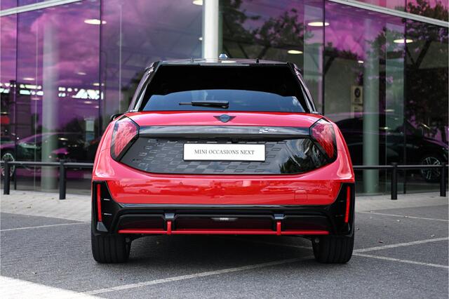 Mini John Cooper Works Hatchback / Pakket XL / 18" JCW Lap Spoke two-tone met sportbanden