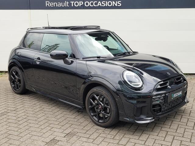 Mini John Cooper Works 1.5 C Cooper M | JCW | Pano | Winter Pack | Head-Up-Display | NL-Auto!