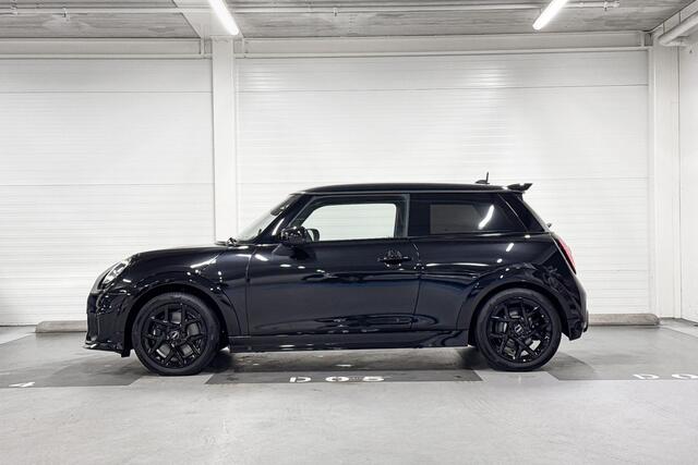Mini John Cooper Works 3-deurs C Cooper | Pakket M | Comfort Access | Harman\Kardon | Stuurwielverwarming |