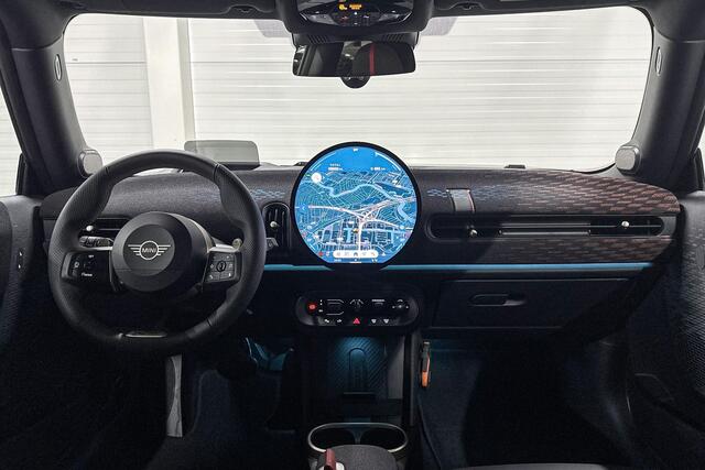 Mini John Cooper Works 3-deurs C Cooper | Pakket M | Comfort Access | Harman\Kardon | Stuurwielverwarming |