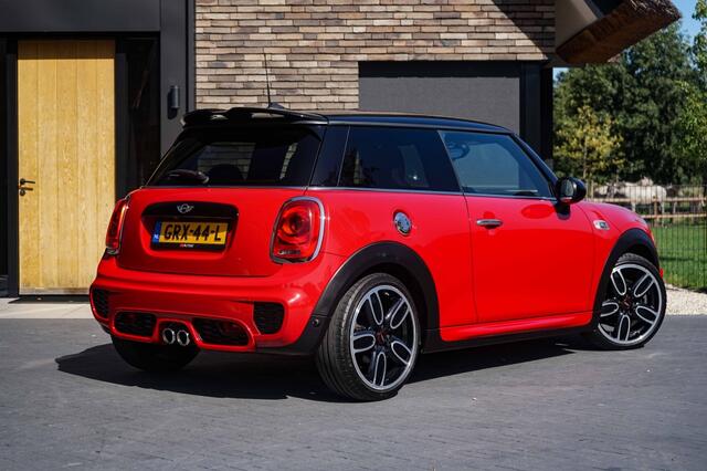 Mini John Cooper Works S JCW Cooper 192PK DCT-Automaat 37DKM Schaalstoel