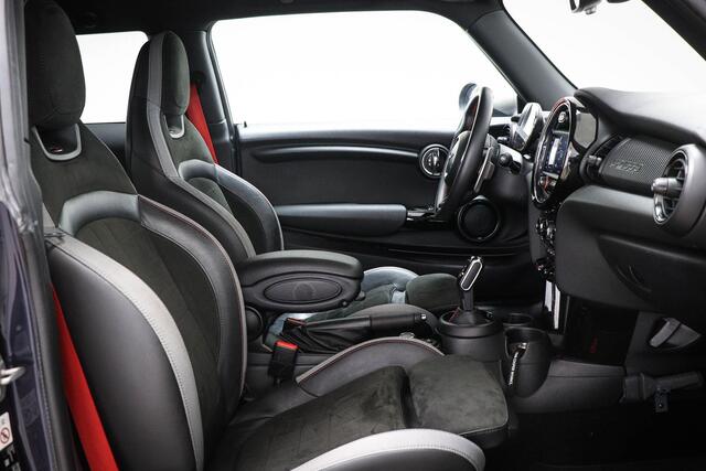 Mini John Cooper Works 3-Deurs 2.0 GP | LIMITED EDITION NR 1559 | COMFORT PACK | DAB | APPLE | DRAADLOZE LADER |