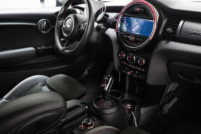 Mini John Cooper Works 3-Deurs 2.0 GP | LIMITED EDITION NR 1559 | COMFORT PACK | DAB | APPLE | DRAADLOZE LADER |
