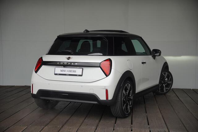 Mini MINI 3-deurs C | Favoured Trim + Package L