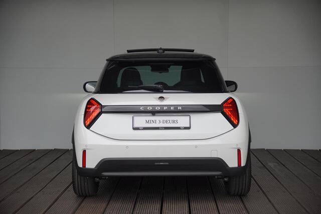 Mini MINI 3-deurs C | Favoured Trim + Package L