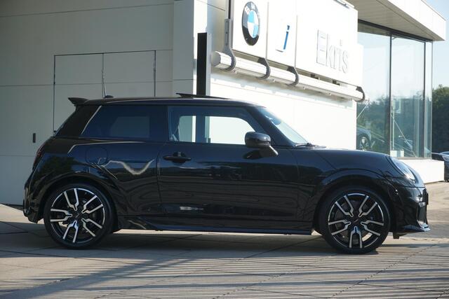Mini MINI 3-deurs S John Cooper Works Trim + Package XL