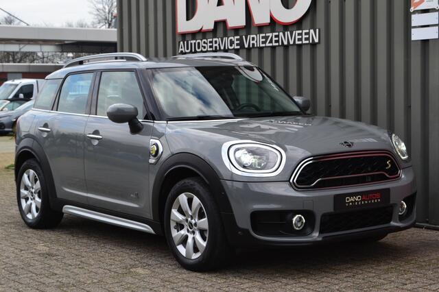 Mini MINI 2.0 Cooper S E ALL4 LED/Navi/Camera/NAP