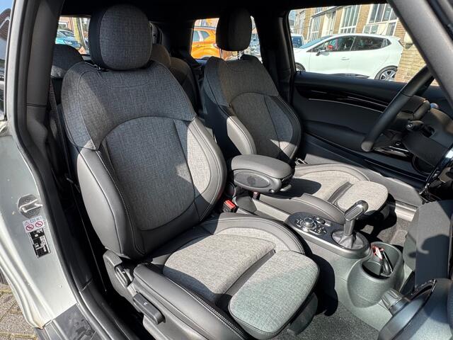 Mini MINI CLASSIC 33 KWh 2TONE/SPORTSTOELEN/LED/CARPLAY/NL-AUTO/1e EIG.