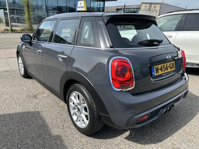 Mini MINI 2.0 Cooper S Pepper Serious Business