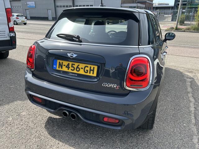 Mini MINI 2.0 Cooper S Pepper Serious Business