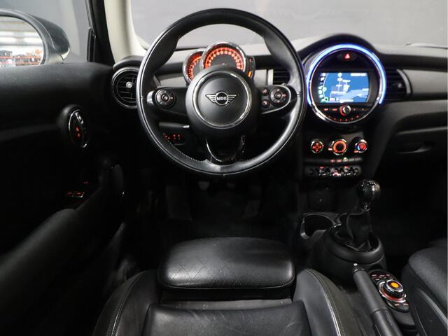 Mini MINI 1.5 Sport [APPLE CARPLAY, VOL LEDER, CRUISE CONTROL, NAVIGATIE, AIRCO, NIEUWSTAAT]