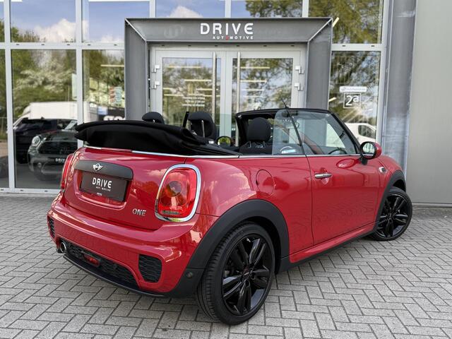 Mini MINI Cabrio 1.5 Pepper Business John Cooper Works