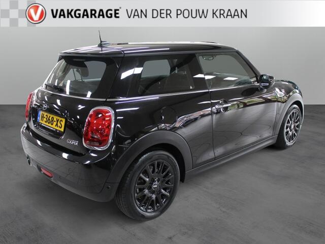 Mini MINI 1.5 Cooper Pepper 136pk Climate control / cruise control / Navi