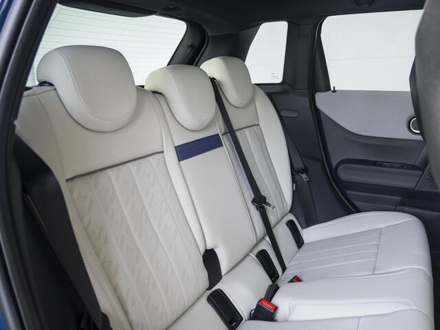 Mini MINI 5-deurs C Favoured Trim + Package M