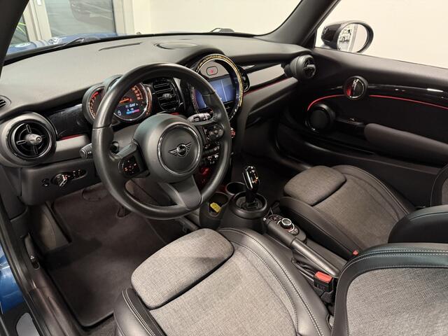 Mini MINI 1.5 Cooper Business Edition/ Automaat/ Led/ Navi/ Cruise