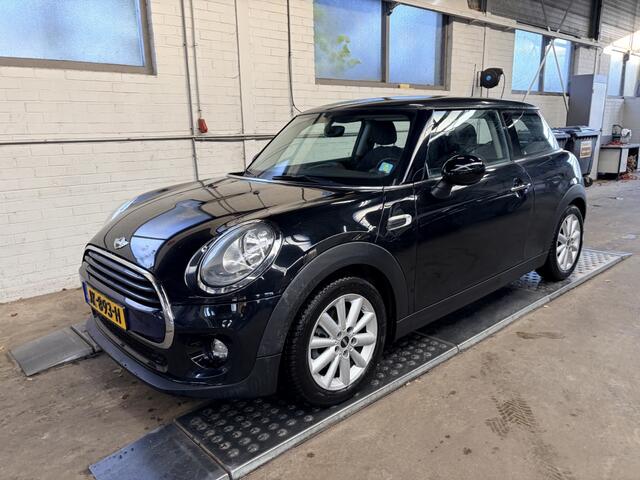 Mini MINI 1.5 Cooper Business 136PK Cruise Navi BT-tel