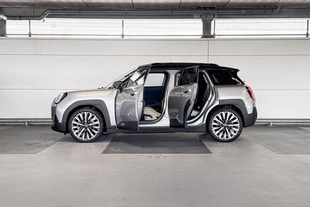 Mini MINI Aceman E Favoured M 42.5 kWh