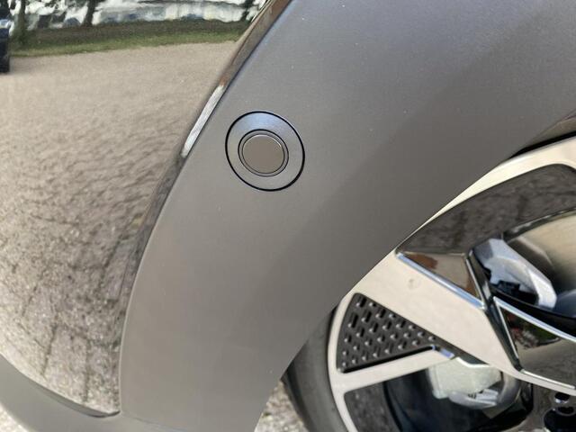 Mini MINI 3-Deurs Navigatie leer Panoramadak 1.5 Cooper Chili Bns automaat/navigatie/panorama dak