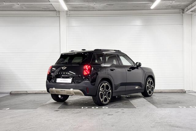 Mini MINI Aceman E Favoured L 42.5 kWh | 19 inch Hexagram Spoke 2-tone