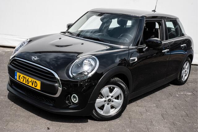 Mini MINI 1.5 Business Edition Navigatie/ Climate control/ Armsteun/ Carplay/ Dab/ Cruise control/ Lmv