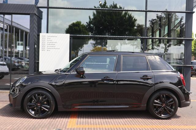 Mini MINI 5-deurs 1.5 John Cooper Works | achteruitrijcamera | Adaptive Cruise Control | Panoramadak